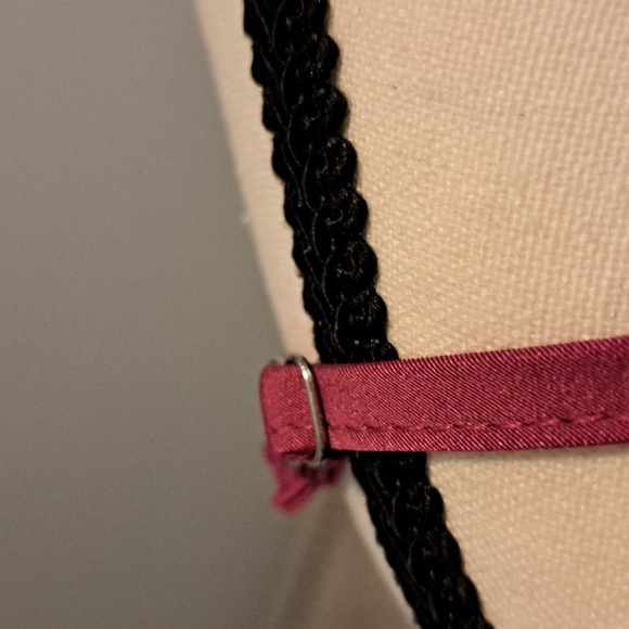 NWT VNECK MIDI DRESS - Picture 5 of 9